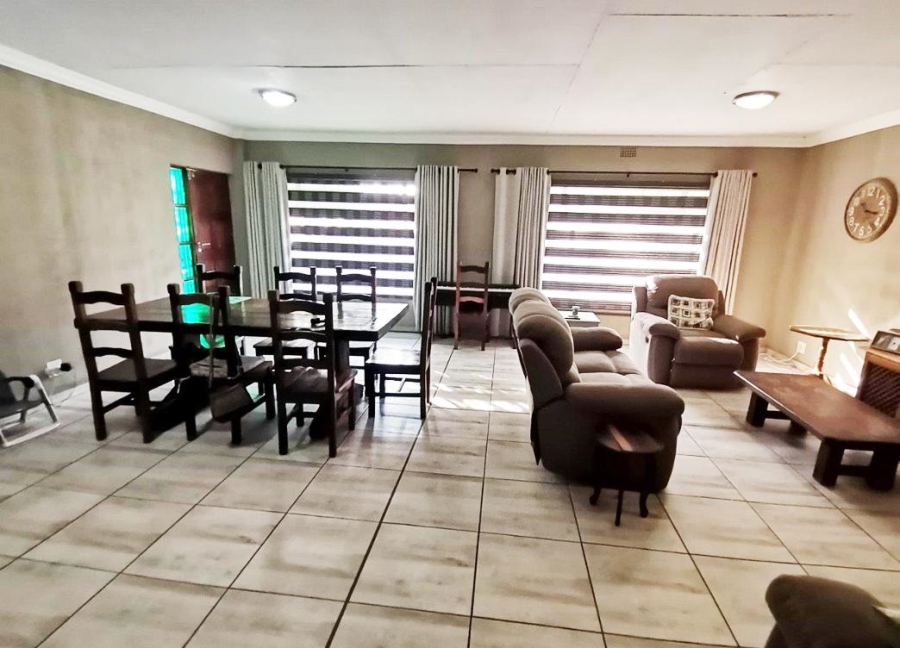 3 Bedroom Property for Sale in Roodia Free State